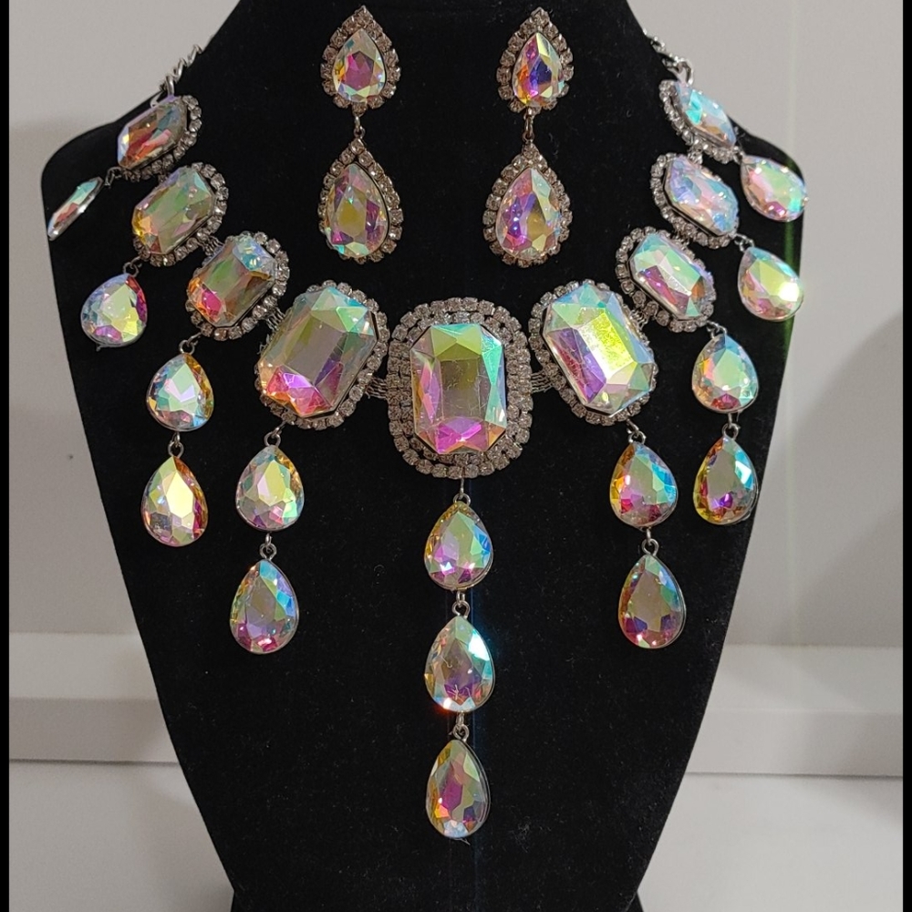 Crystal Drop Silver Ab Necklace Set